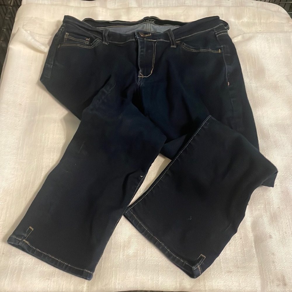 Old Navy Flirt Capris crops